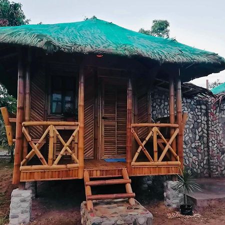 Mecaja Beach House Roxas  Экстерьер фото