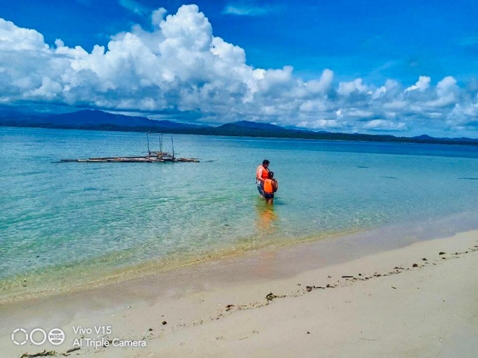 Отель Mecaja Beach House Roxas  Экстерьер фото