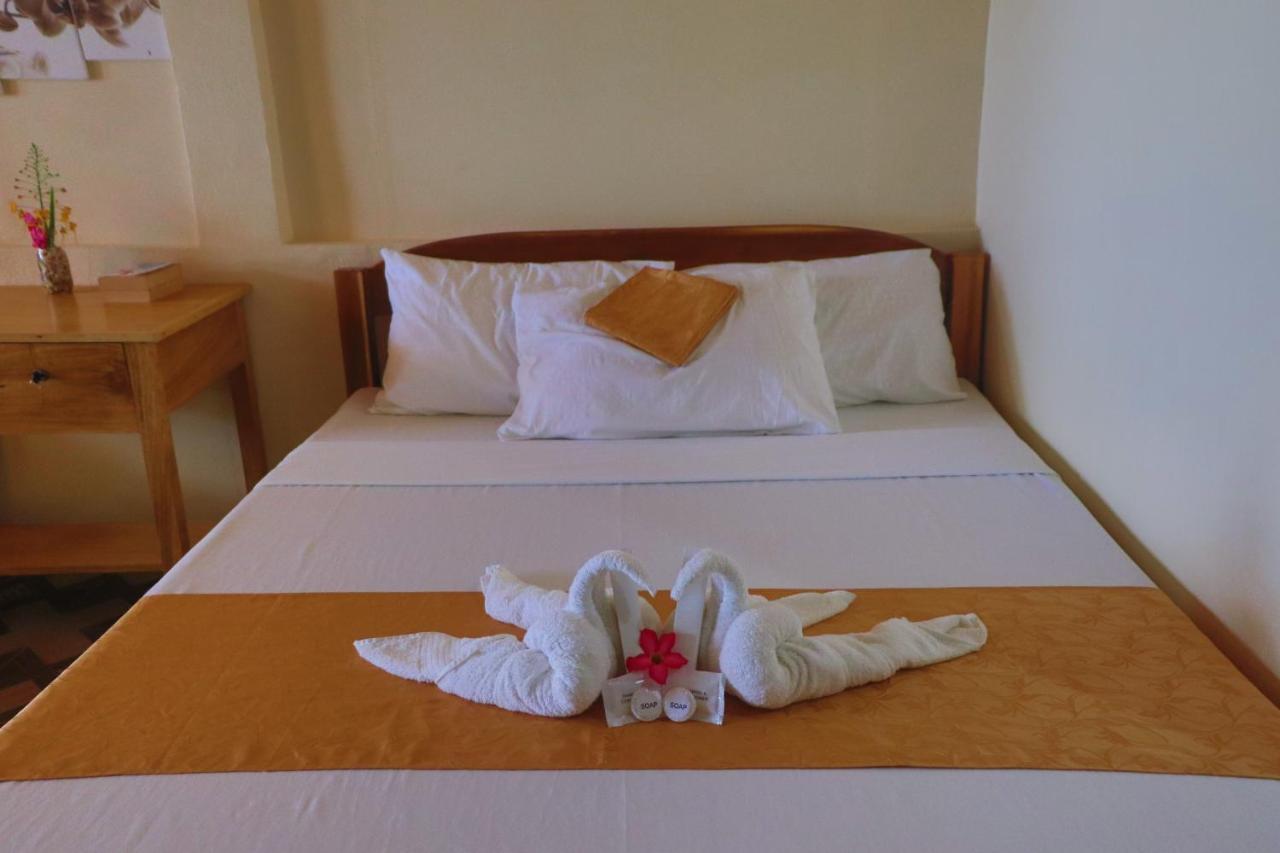 Mecaja Beach House Roxas  Экстерьер фото