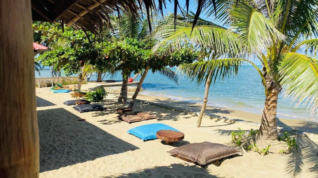 Mecaja Beach House Roxas  Экстерьер фото