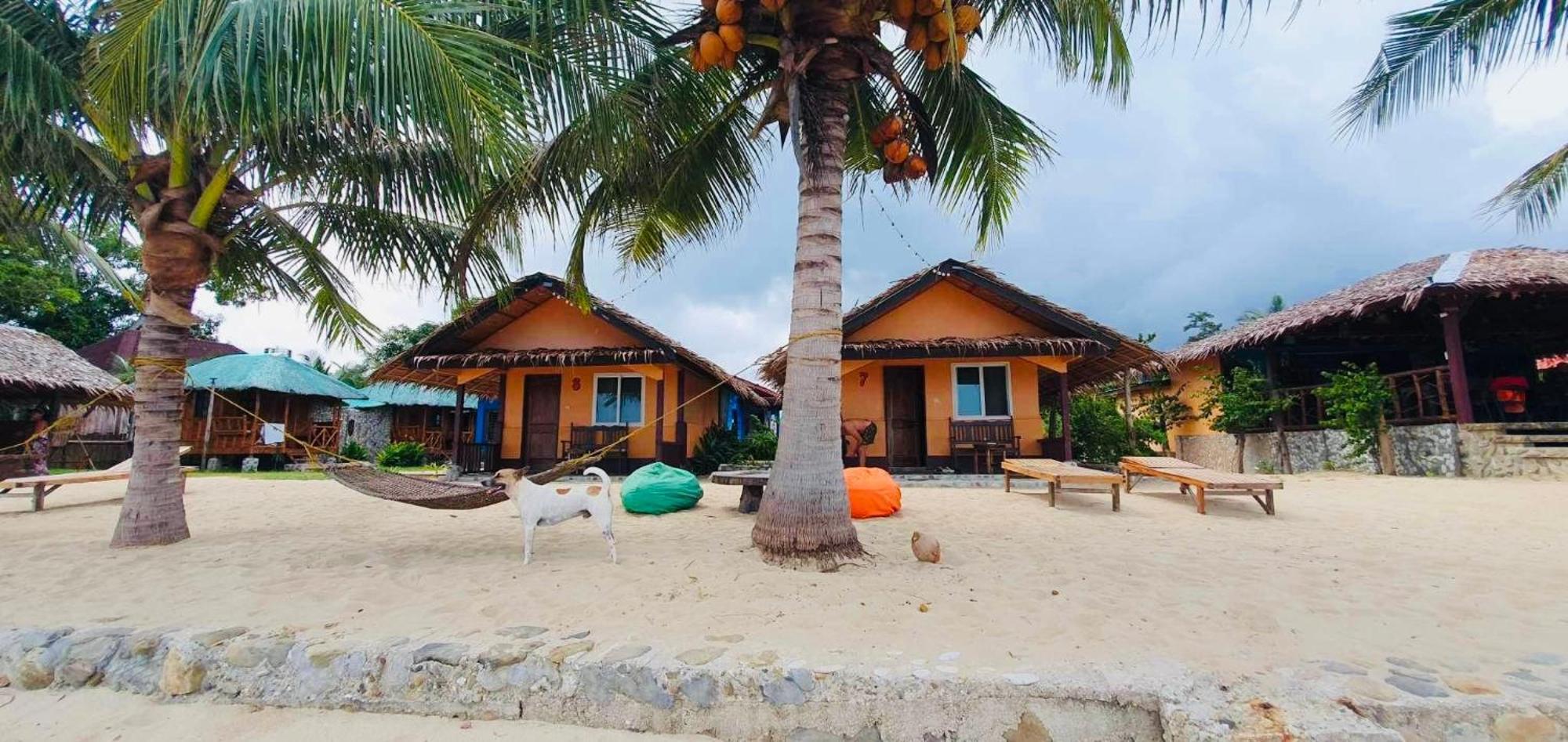 Отель Mecaja Beach House Roxas  Экстерьер фото